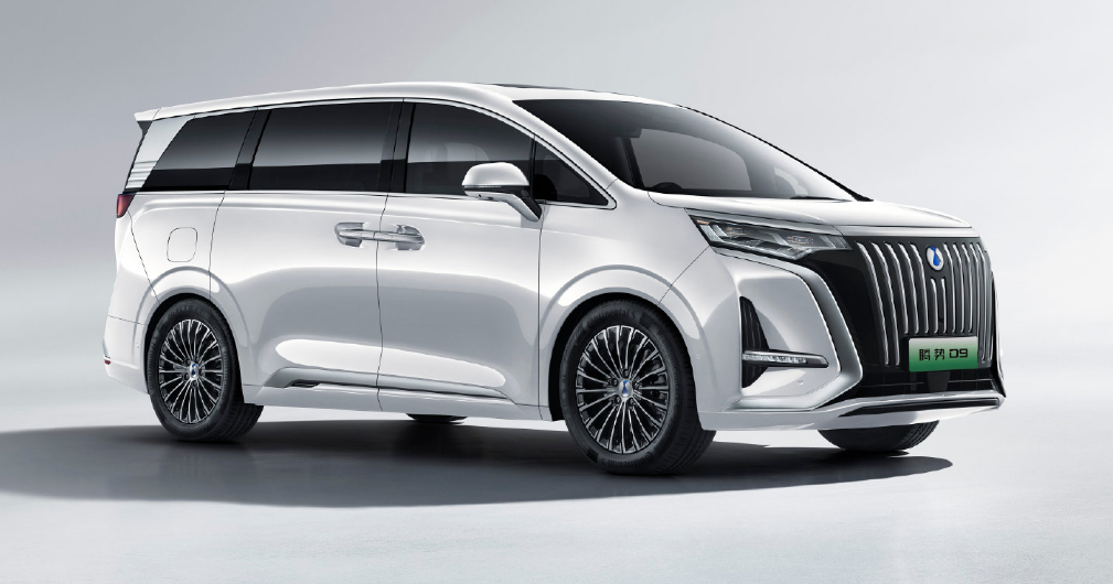 新能源7座mpv车型腾势d9正式发布-新浪汽车