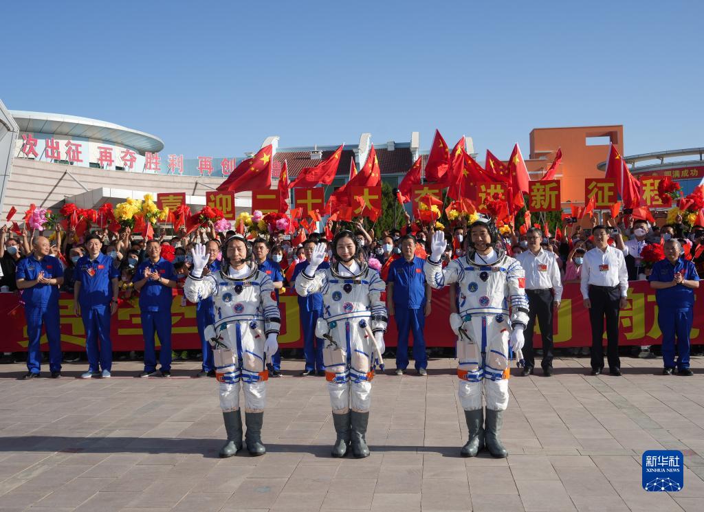 神十四乘组进驻天和核心舱 神十四飞行乘组主要任务是啥？神舟十四号航天员名单休闲区蓝鸢梦想 - Www.slyday.coM