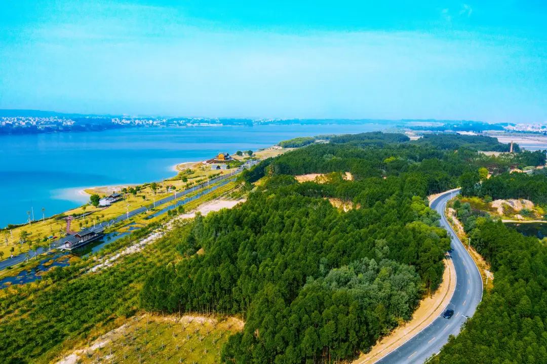 茂名找个女人陪附近过夜 —— 有哪些靠谱的选择