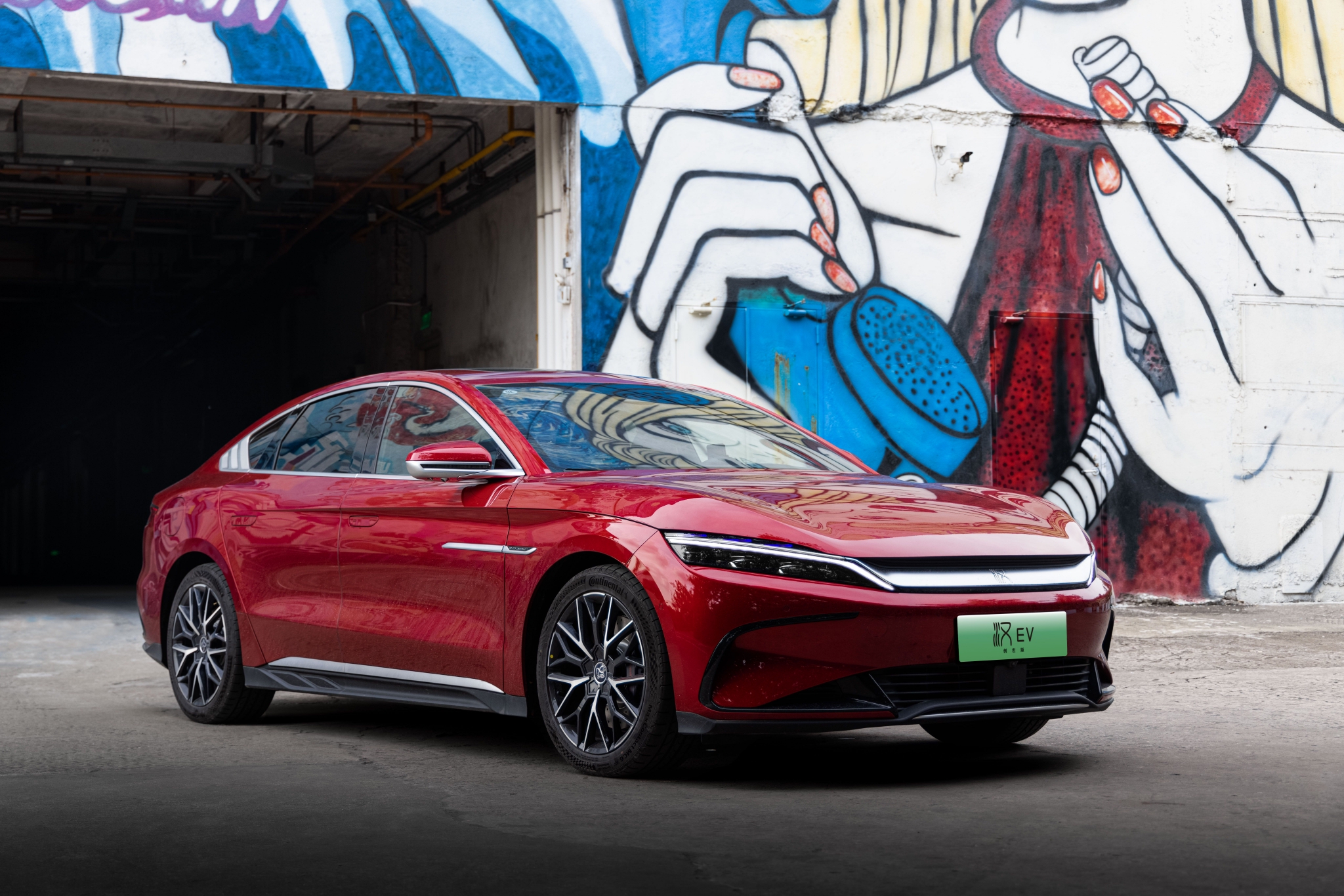 比亚迪汉创世版试驾30万以内最好的国产电动车