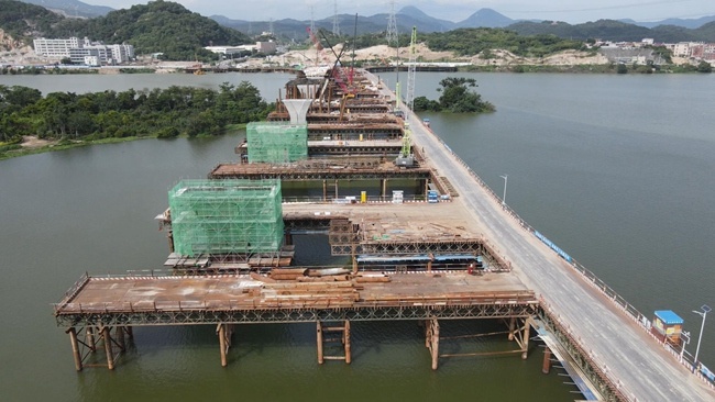 中建海峡:端午不停工,武荣大桥加速施工|大桥|端午_新浪新闻