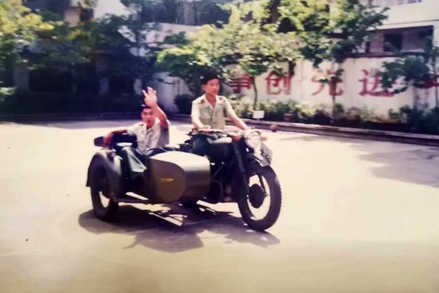 D2809殉职司机杨勇，也是一名武警退伍兵休闲区蓝鸢梦想 - Www.slyday.coM