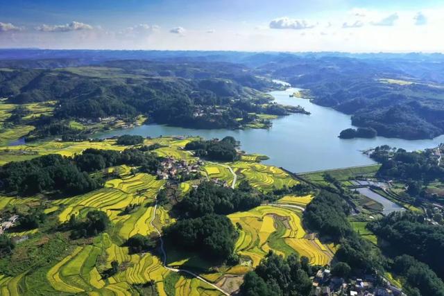 一村一景贵州惠水县雅水村只此青绿天地间