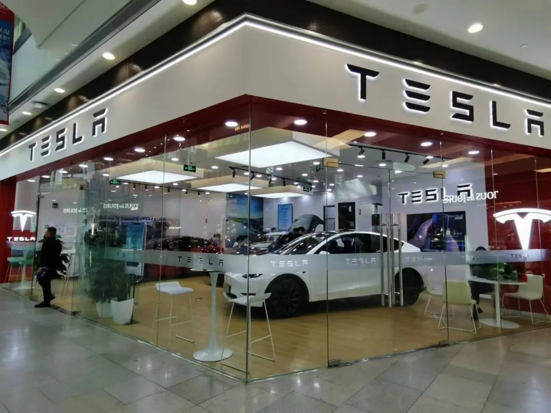 身家蒸发169亿美元后，马斯克又不裁员了？曾称预感美经济“非常糟糕”休闲区蓝鸢梦想 - Www.slyday.coM