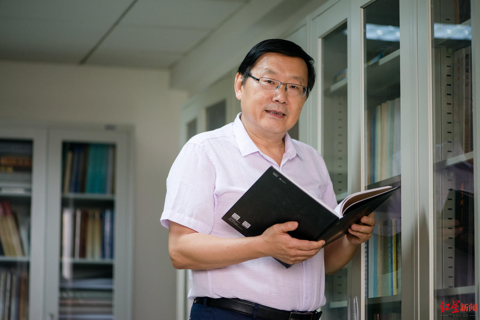 专访|王巍谈中华文明探源工程20年：满天星斗 闪烁在文明的曙光里|王巍|考古_新浪新闻