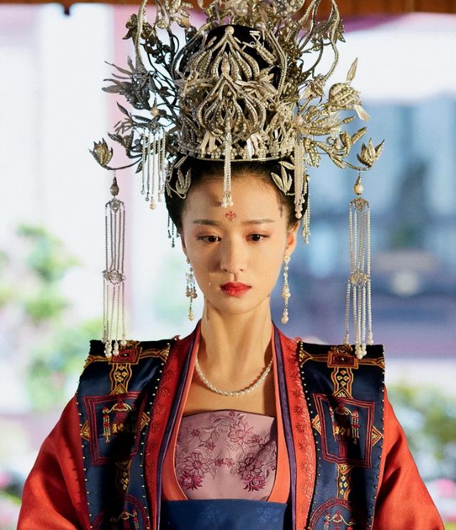 给近十年来最惊艳的十位古装美人排名刘亦菲第一景甜第八