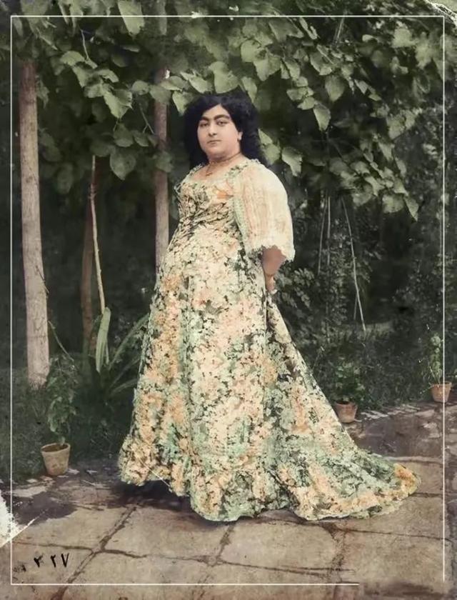 4位公认的丑公主有的龅牙有的小眼睛大脸盘还有的留胡子