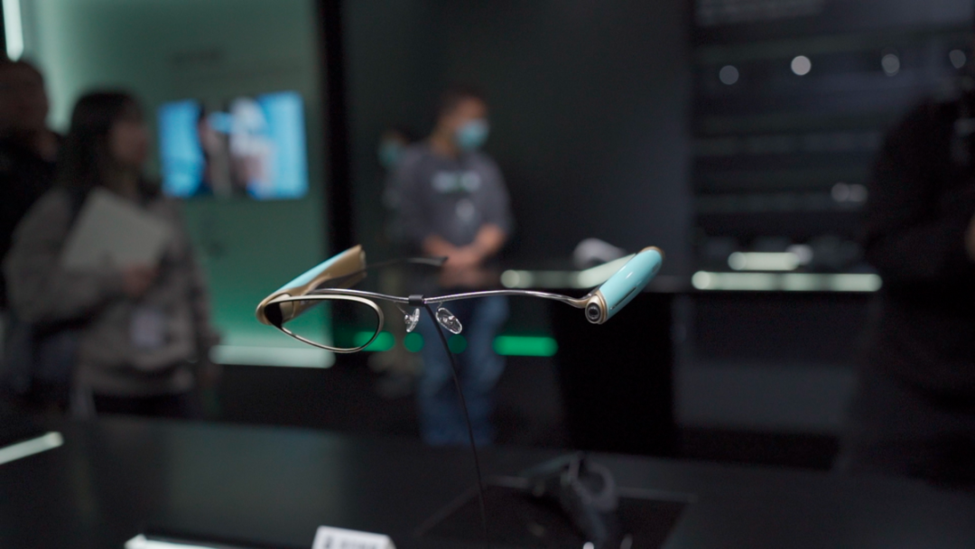 苹果发布会来了...这个新系统，让我决定放弃iPhone14休闲区蓝鸢梦想 - Www.slyday.coM