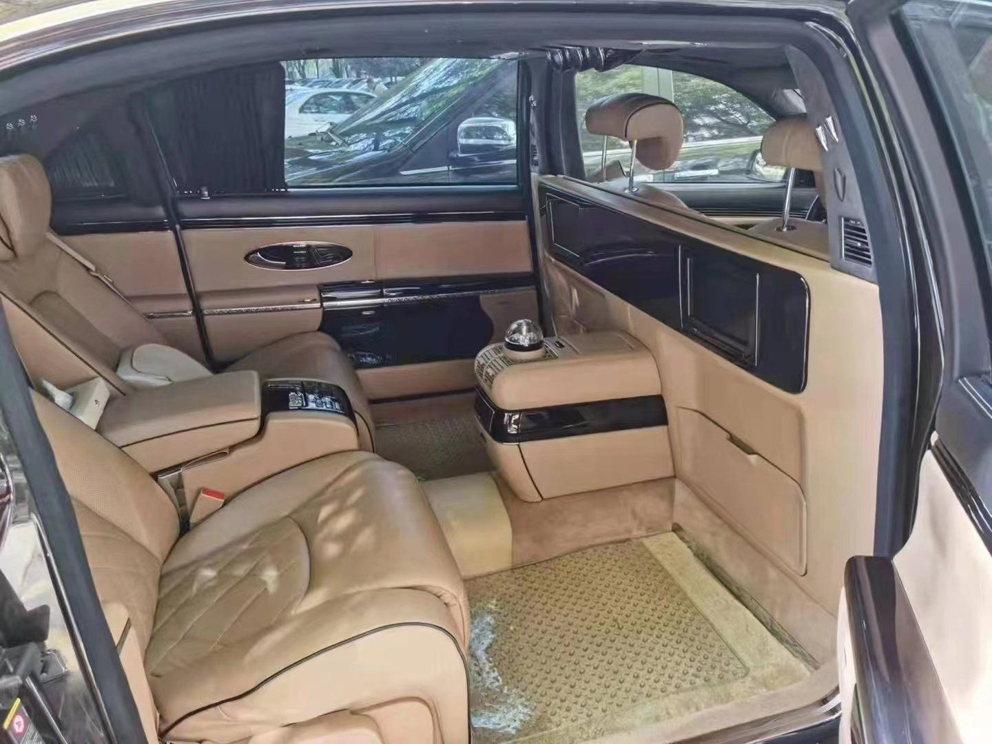 限量100台迈巴赫齐柏林62s不可复制