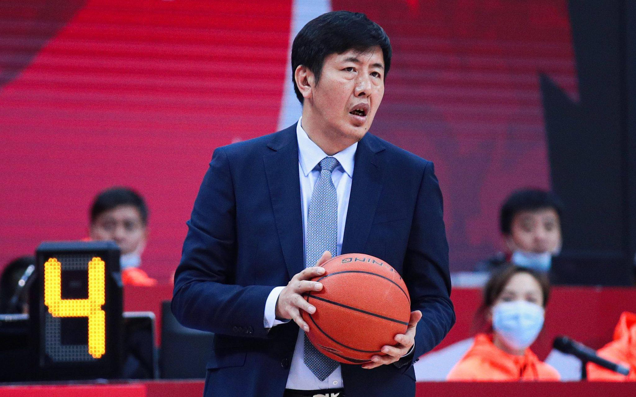 cba名帅辅佐王晗,有望再现父子档,4天前婚礼上有预兆|王晗|cba|丁皓然