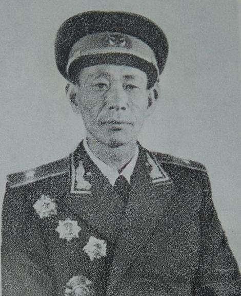 他长期任文职干部，1948年被破格提拔，后成为开国少将休闲区蓝鸢梦想 - Www.slyday.coM