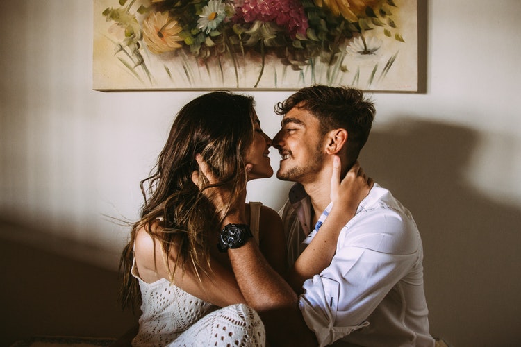 女人是否“情场白莲花”,这三个“部位”会表现出来,藏不住休闲区蓝鸢梦想 - Www.slyday.coM 女人是否“情场白莲花”,这三个“部位”会表现出来,藏不住休闲区蓝鸢梦想 - Www.slyday.coM