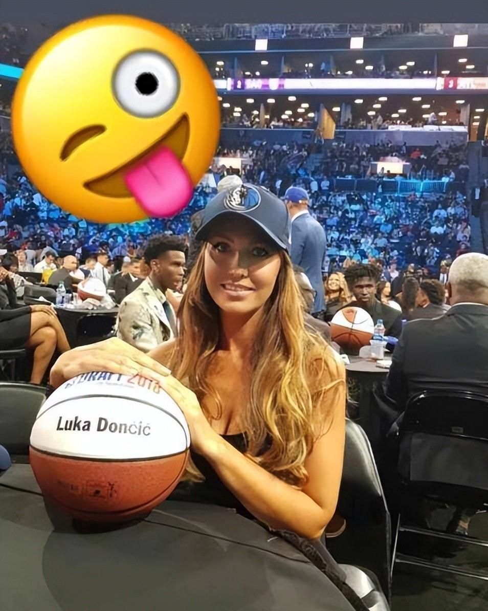 48岁还离婚,可以有更好选择的奥尼尔为何会选择追求东契奇母亲?休闲区蓝鸢梦想 - Www.slyday.coM 48岁还离婚,可以有更好选择的奥尼尔为何会选择追求东契奇母亲?休闲区蓝鸢梦想 - Www.slyday.coM