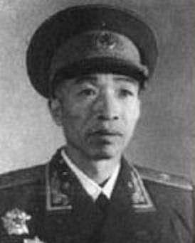 他长期任文职干部，1948年被破格提拔，后成为开国少将休闲区蓝鸢梦想 - Www.slyday.coM