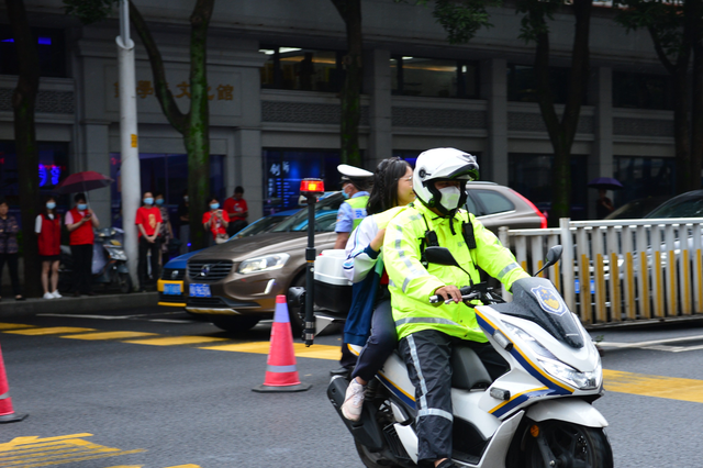 直击福建高考休闲区蓝鸢梦想 - Www.slyday.coM