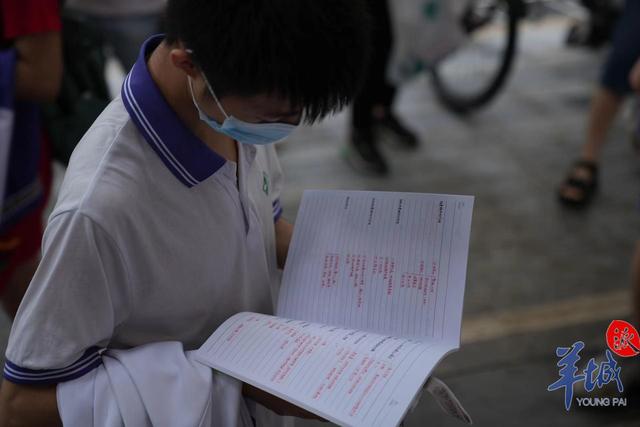 「图集+视频」广东70.2万学子赶赴高考，直击第一现场休闲区蓝鸢梦想 - Www.slyday.coM
