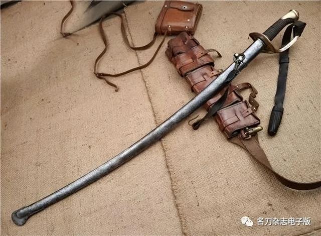 英女王的超长续航成就奖励——法国共和国卫队骑兵刀__财经头条