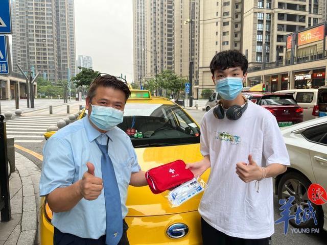 「图集+视频」广东70.2万学子赶赴高考，直击第一现场休闲区蓝鸢梦想 - Www.slyday.coM