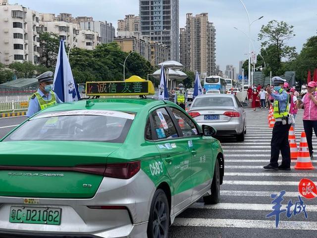 「图集+视频」广东70.2万学子赶赴高考，直击第一现场休闲区蓝鸢梦想 - Www.slyday.coM