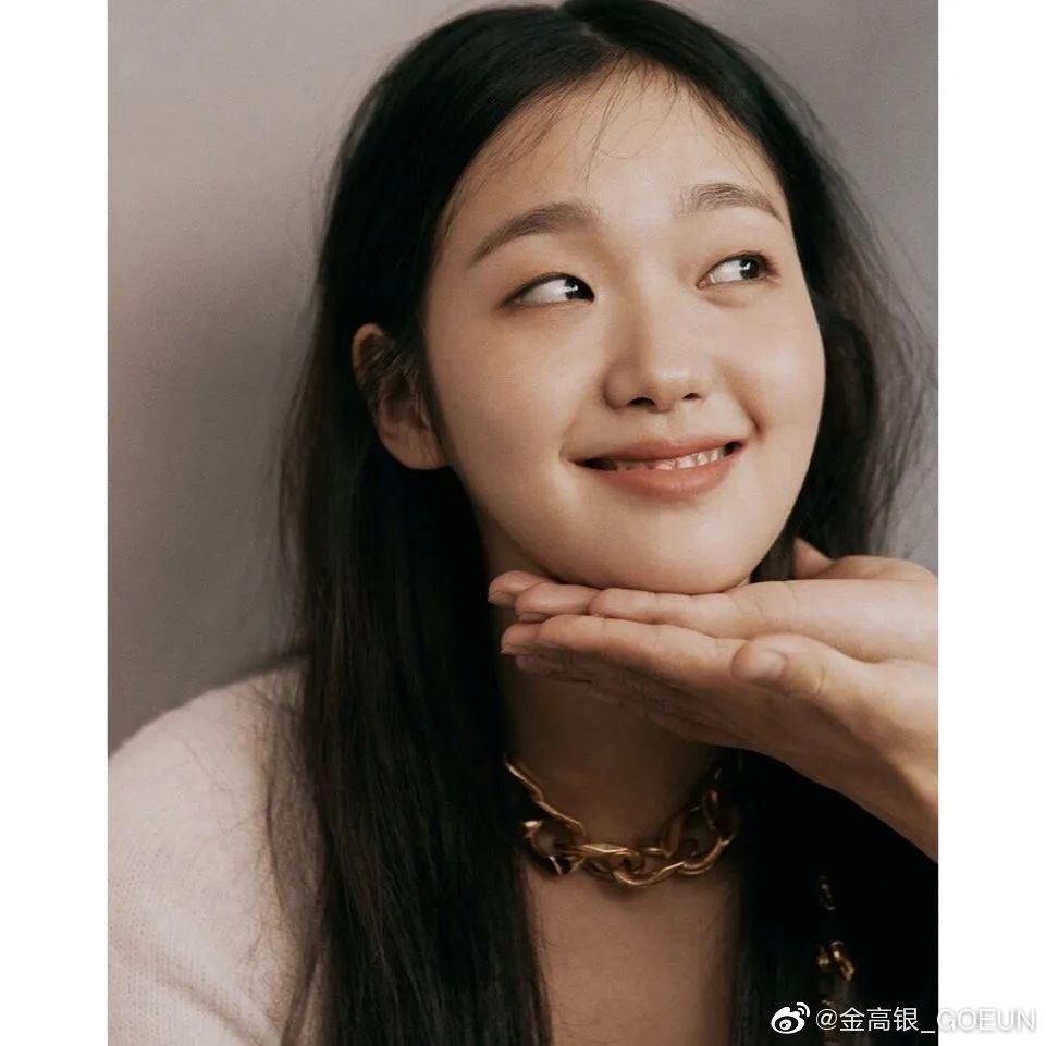 单眼皮小眼睛的女生拍照也可以很好看