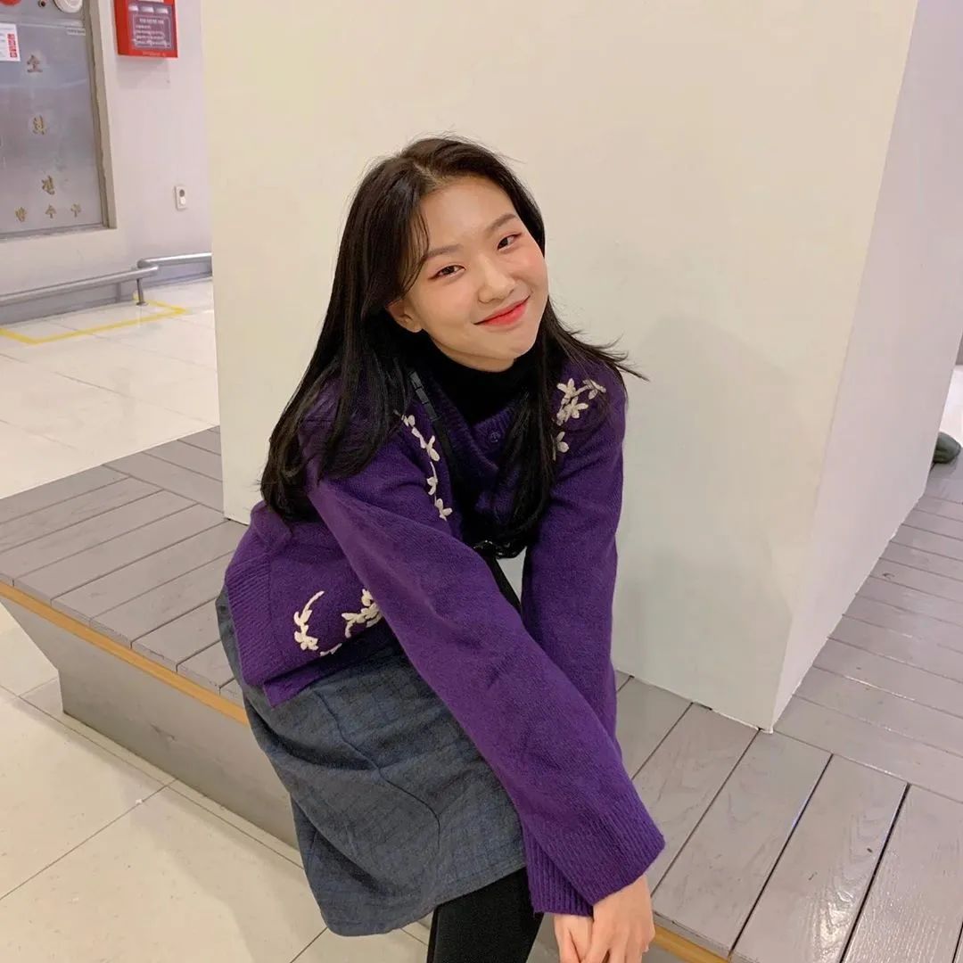 单眼皮小眼睛的女生拍照也可以很好看