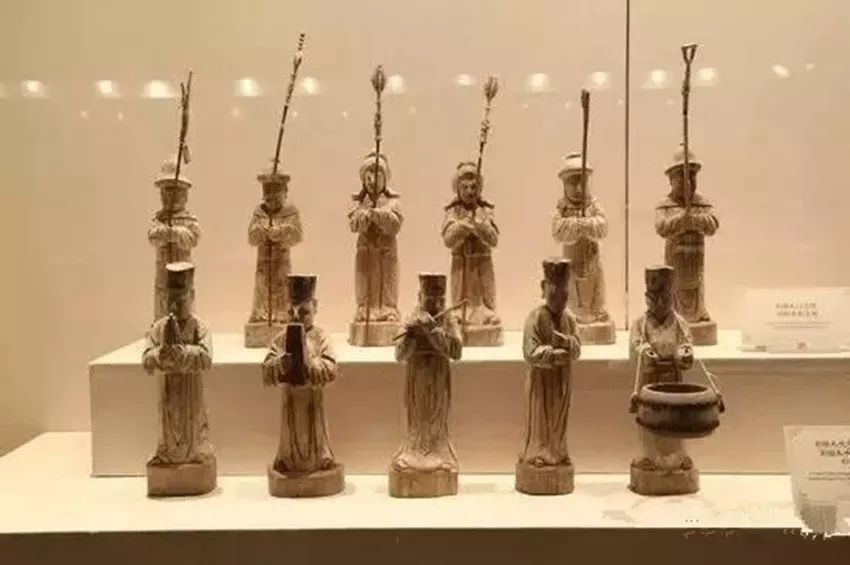 揭秘古代击打类兵器——适合游牧民族使用的锤|战锤|锤头|金瓜_新浪新闻