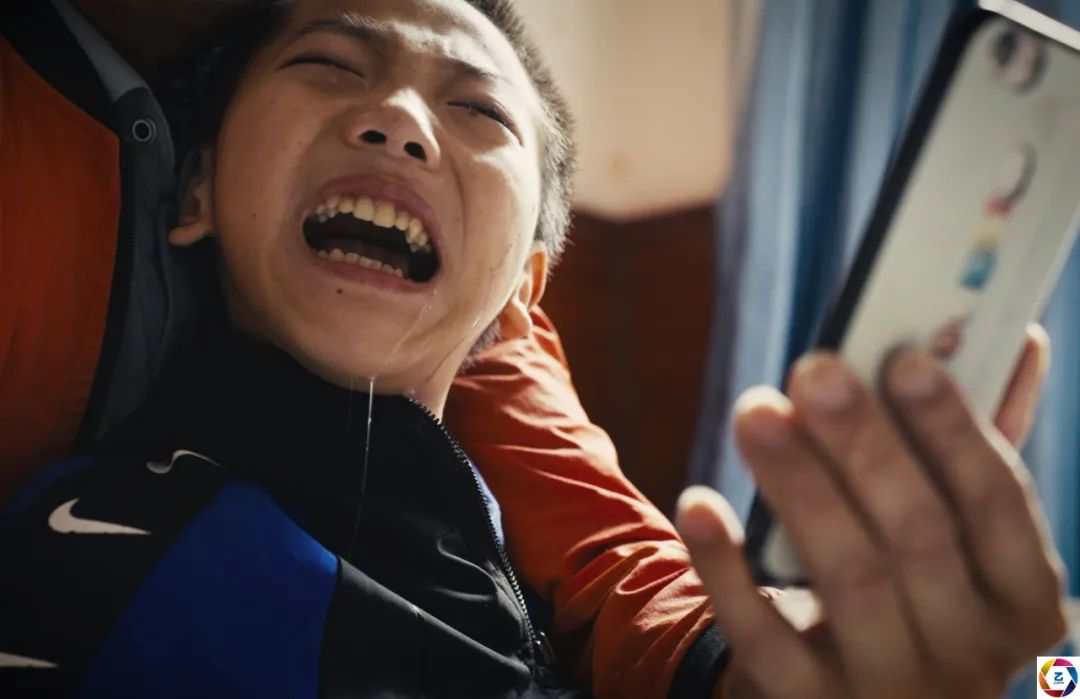 儿子和女儿双双患病,爸爸只能二选一救一个,女儿的回答让他愧疚休闲区蓝鸢梦想 - Www.slyday.coM 儿子和女儿双双患病,爸爸只能二选一救一个,女儿的回答让他愧疚休闲区蓝鸢梦想 - Www.slyday.coM