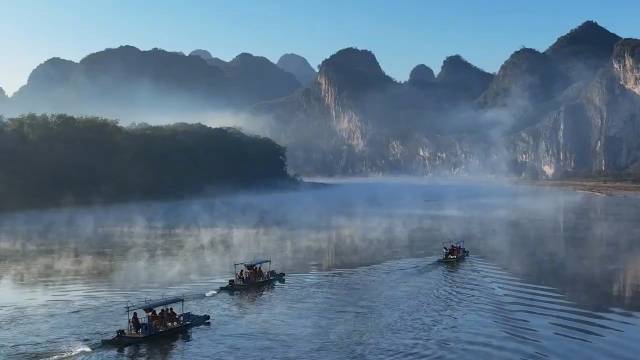 远山如黛近水含烟薄雾轻拂初阳淡67