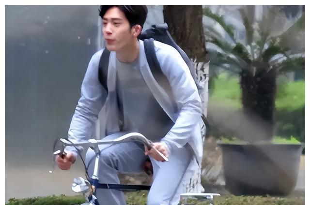 出生后被抛弃,与爷爷奶奶相依为命,井柏然最终还是选择原谅父母休闲区蓝鸢梦想 - Www.slyday.coM