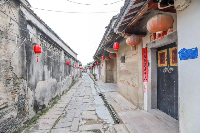 广东十大最美古村落之一，龙湖古寨，堪称“潮州古建筑博览”