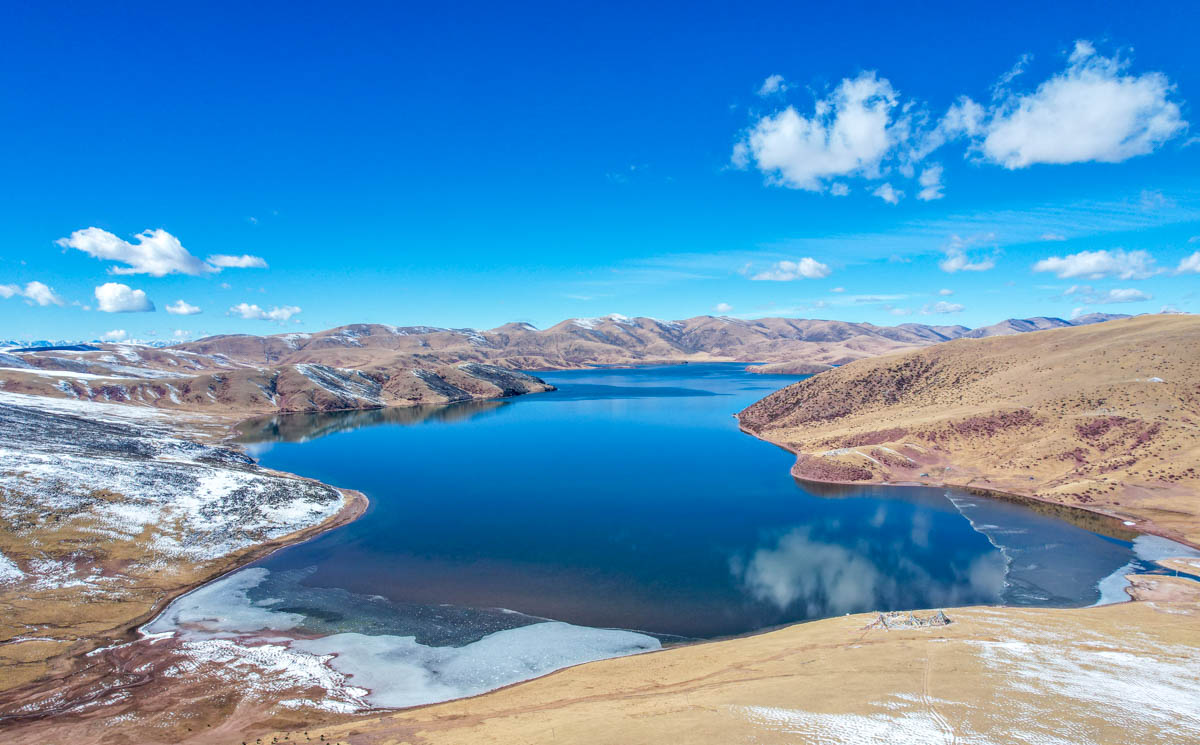 西藏昌都不容错过的六大湖泊世人只知然乌湖其它湖都鲜为人知