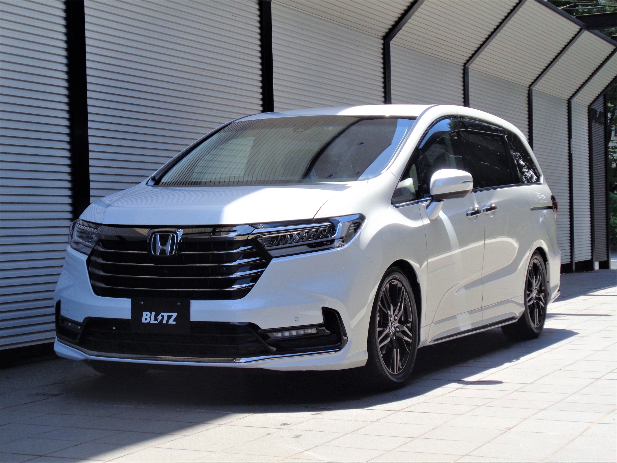 本田奥德赛怎么提高操控性?改装一套避震器就行__财经头条