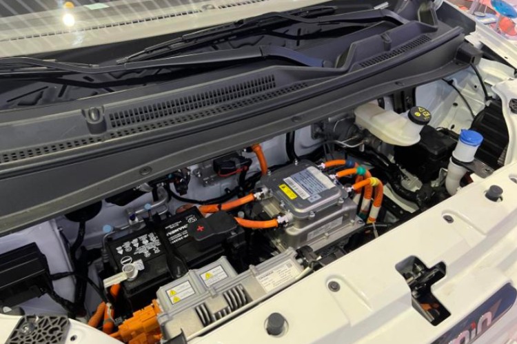 92号汽油迈入“9元时代”，市内代步还是这几款车省钱！休闲区蓝鸢梦想 - Www.slyday.coM