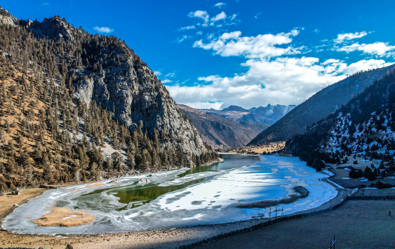 西藏昌都不容错过的六大湖泊世人只知然乌湖其它湖都鲜为人知