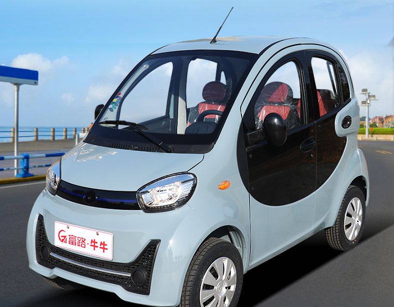 富路宝岛推出的微型四轮乘用车小巧低速可载4人适合老人