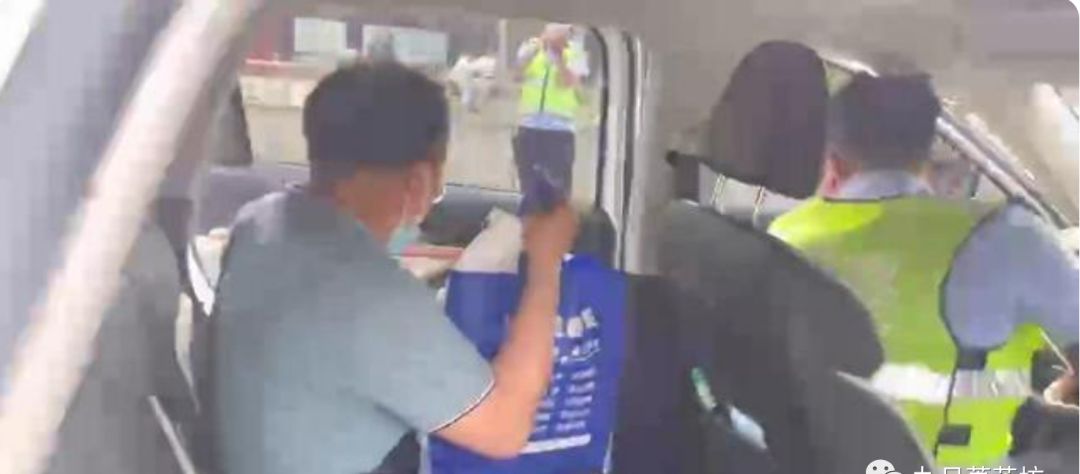 河北一老师忘带40多张准考证休闲区蓝鸢梦想 - Www.slyday.coM 河北一老师忘带40多张准考证休闲区蓝鸢梦想 - Www.slyday.coM