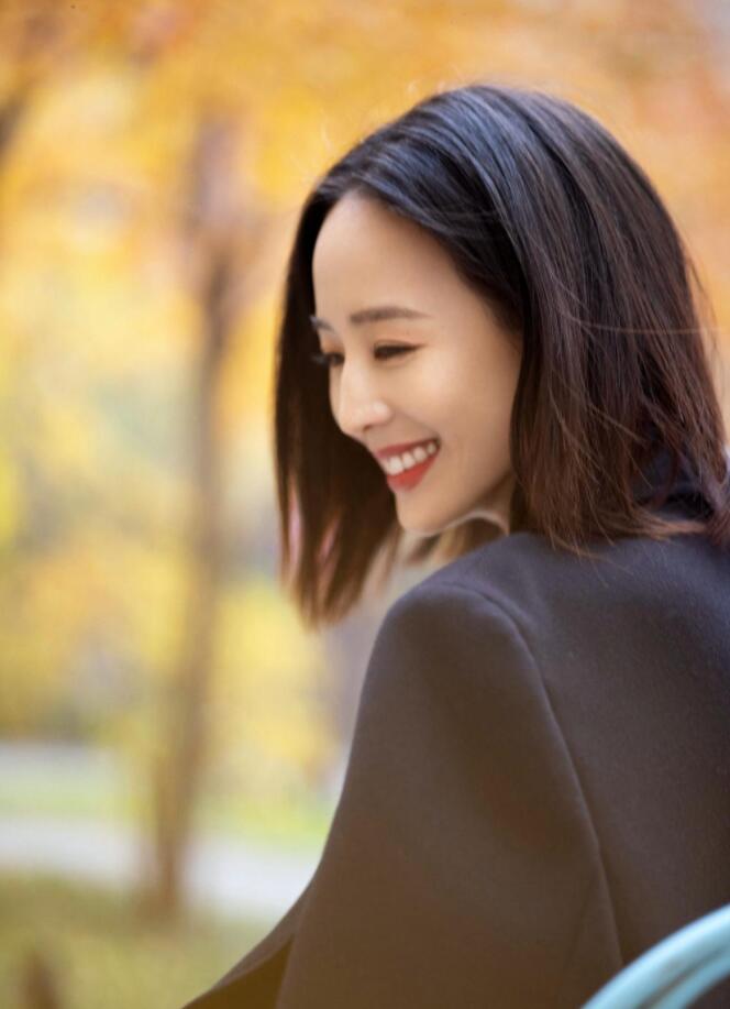 学霸级女神张钧甯侧颜杀,太治愈了