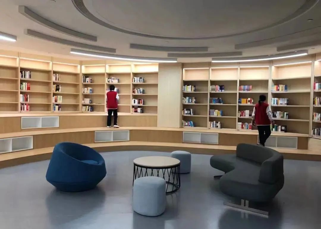 正在招生！由达利捐资10亿元基金兴建的这所学校太美了！休闲区蓝鸢梦想 - Www.slyday.coM
