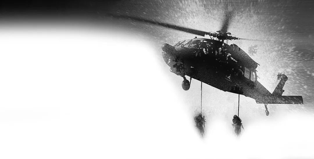 《黑鹰坠落》海报