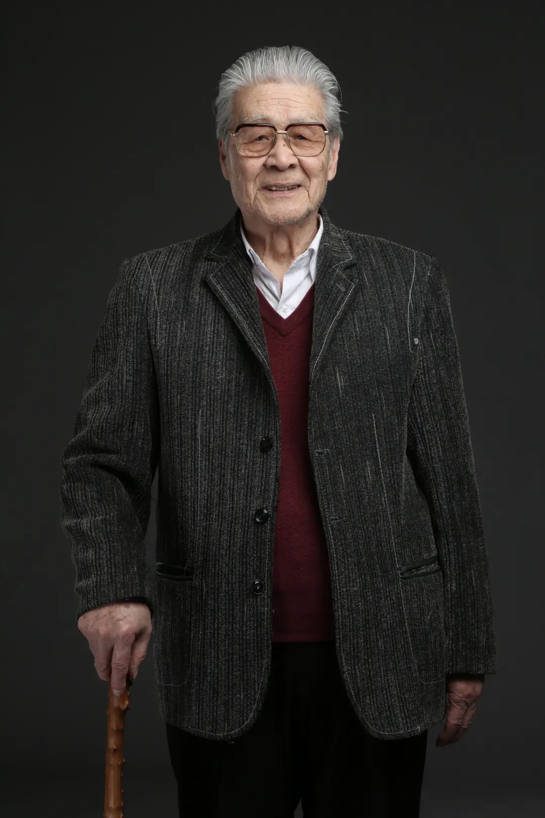 送别100秒回顾蓝天野95年艺术人生