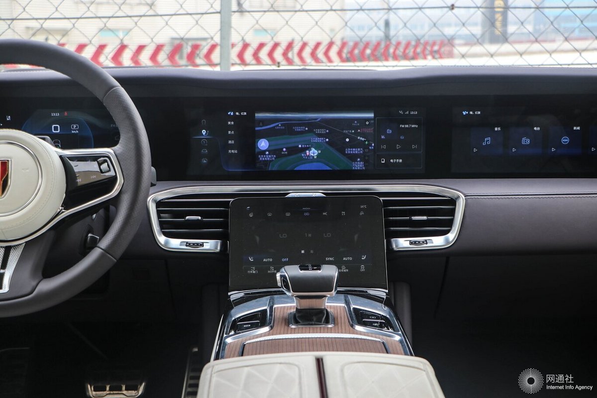 98万起/配置小幅升级 新款红旗e-hs9上市-新浪汽车