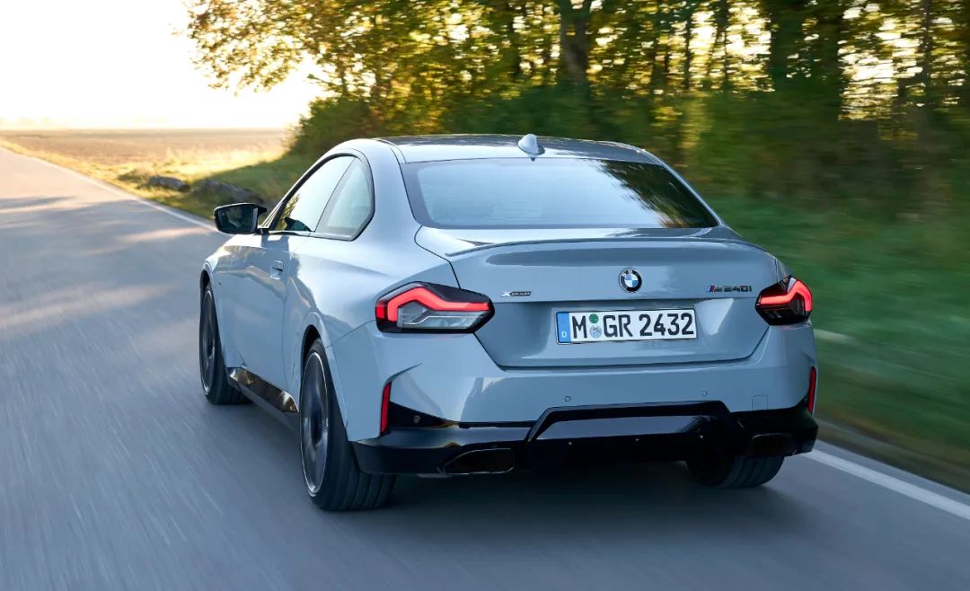 抢先看下一代宝马m2实车尾部提前曝光很快会亮相