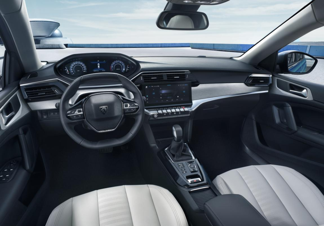 外观内饰大改的标致新408能否激起你的购买欲