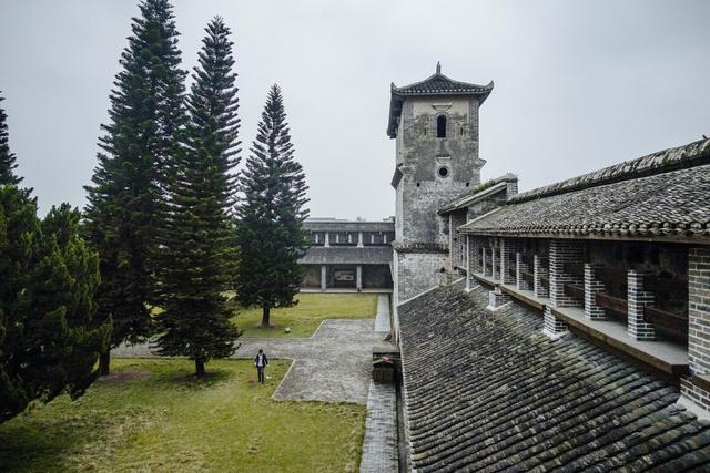 这个古堡在广东都算罕见，我是古香，一定要去拍照休闲区蓝鸢梦想 - Www.slyday.coM