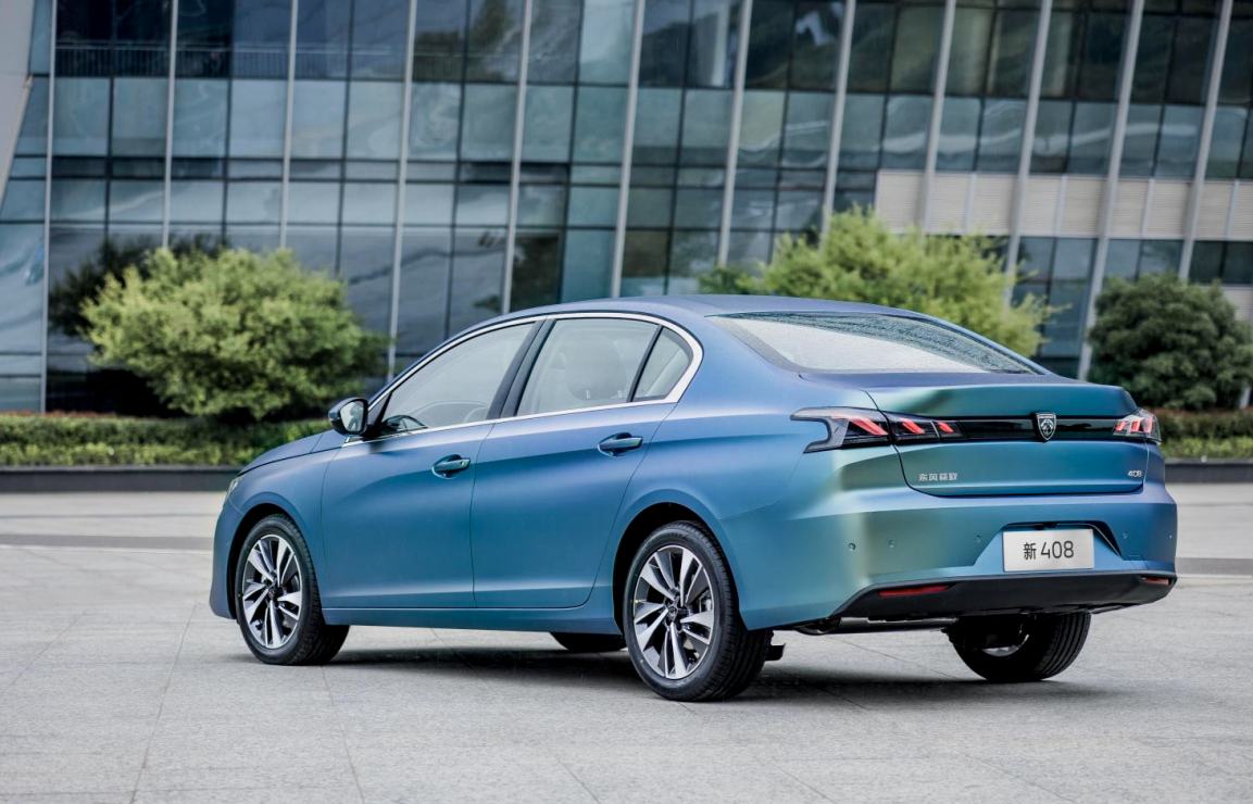 新东风标致408正面好家伙侧面还那样