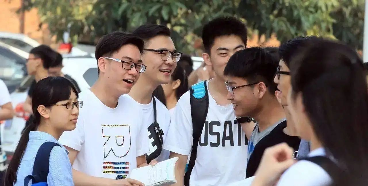 浅谈2022年高考作文，甲卷没有你想的那么难，乙卷也不是无从下笔休闲区蓝鸢梦想 - Www.slyday.coM