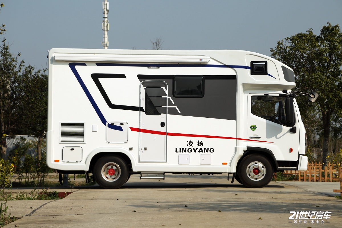 平头轻卡房车新选择内饰超多储物格实拍凌扬东风凯普特