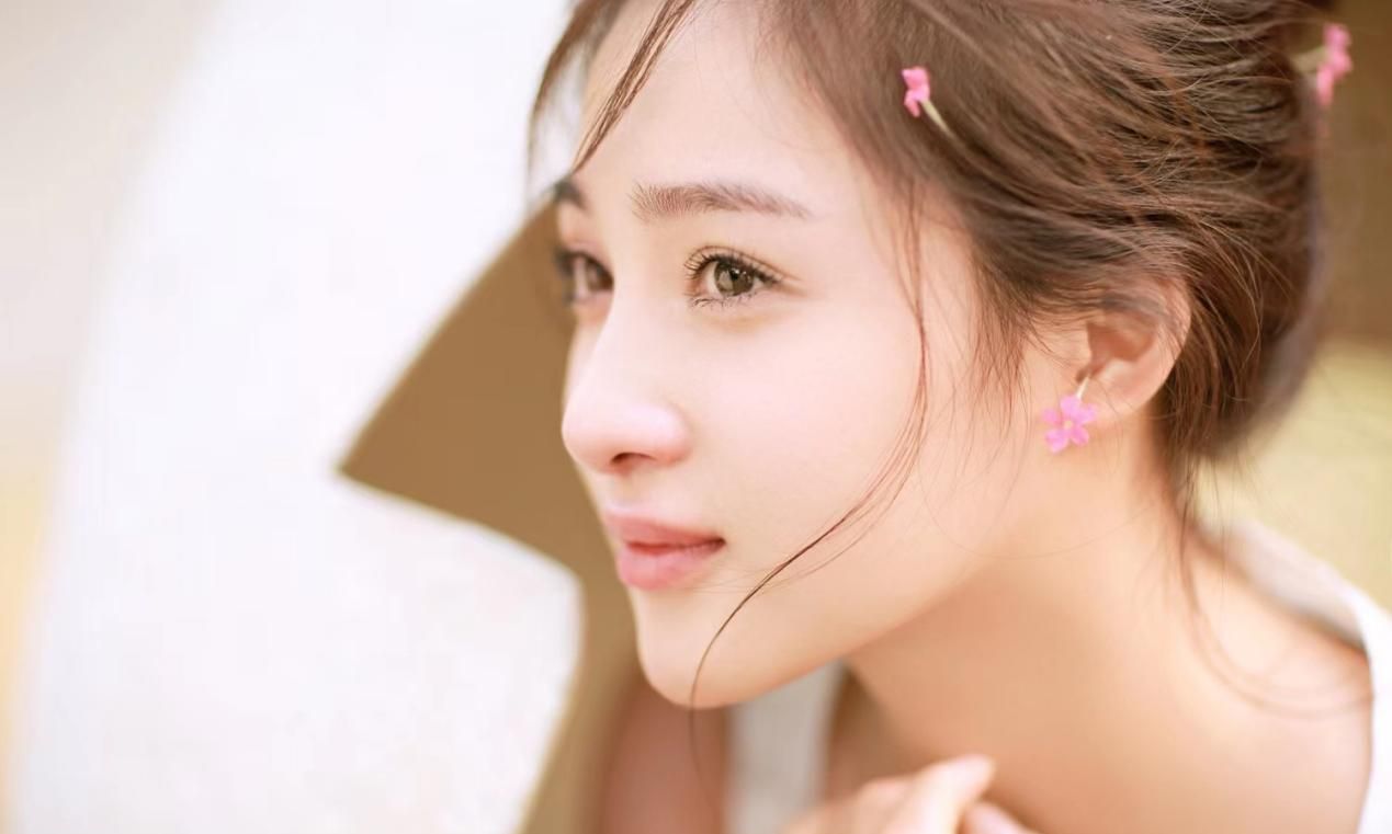 “北电前校花”孙嘉璐毕业照走红，初恋玉女长相甜翻了，未来可期休闲区蓝鸢梦想 - Www.slyday.coM