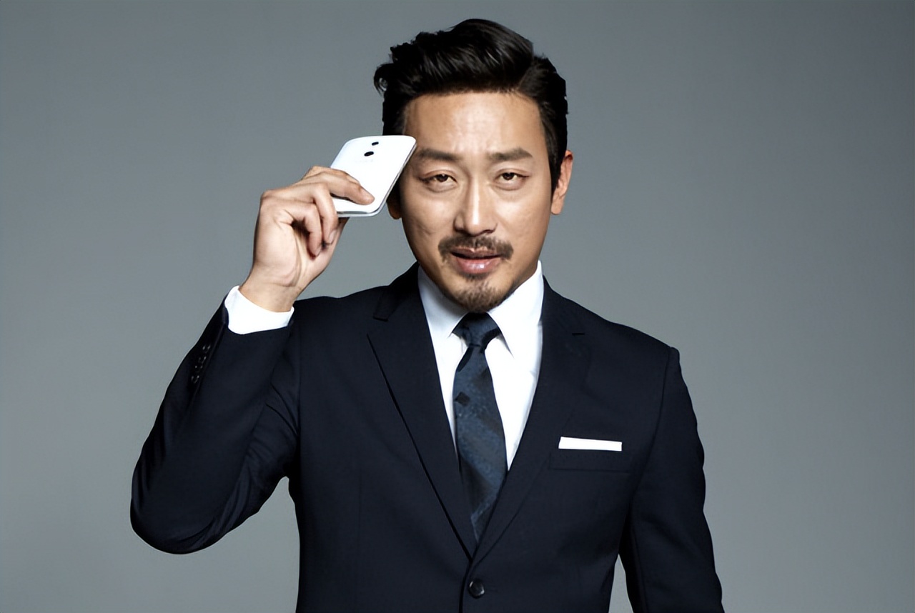 至今未娶妻的6位韩国大龄顶流男星:有人情史精彩,有人感情成谜|李智雅