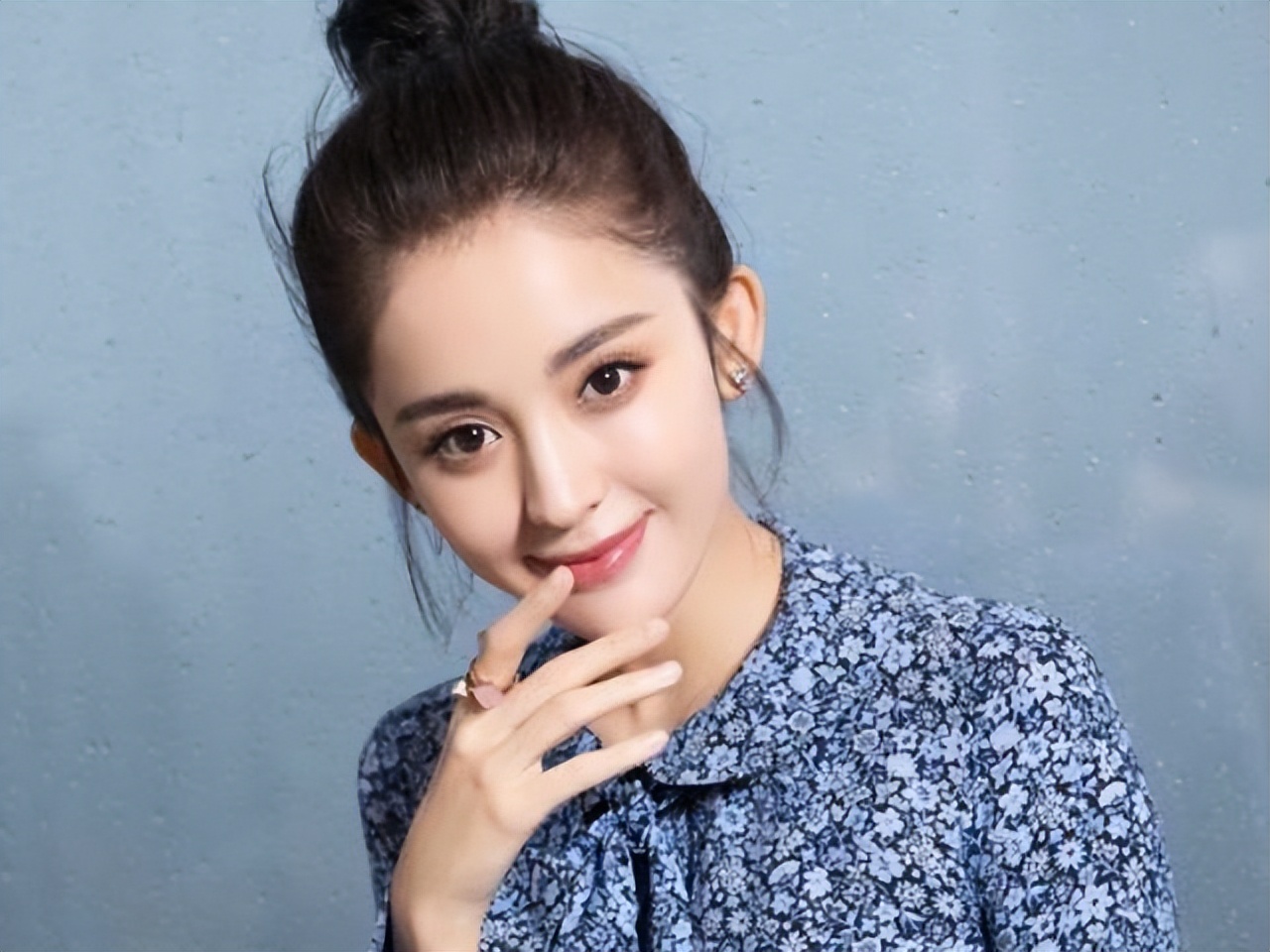 拒绝周星驰的邀请，与张翰苦恋2年分手，30岁美得像花一样休闲区蓝鸢梦想 - Www.slyday.coM